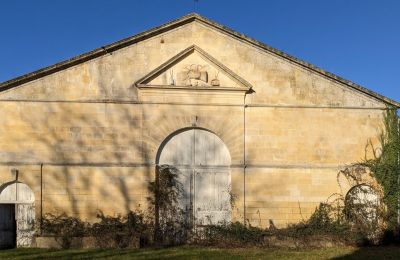 Castello in vendita Saintes, Nuova Aquitania, Dependance