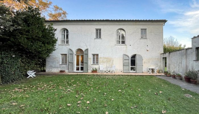 Villa storica in vendita Cascina, Toscana,  Italia