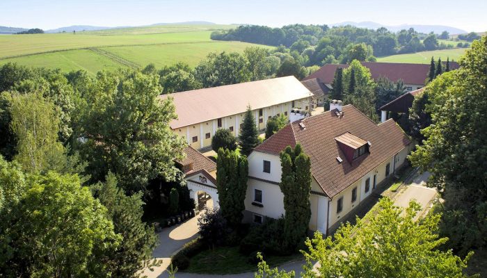 Villa padronale in vendita Benešov, Středočeský kraj,  Repubblica Ceca