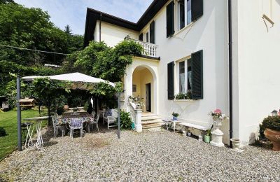 Villa storica in vendita Bee, Piemonte:  Ingresso