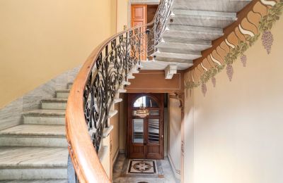 Appartamento castello in vendita 28040 Lesa, Piemonte:  