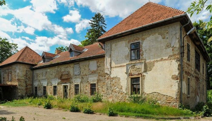 Villa padronale in vendita Regione di Košice,  Slovacchia