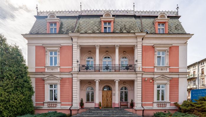 Villa storica in vendita Legnica, Bassa Slesia,  Polonia
