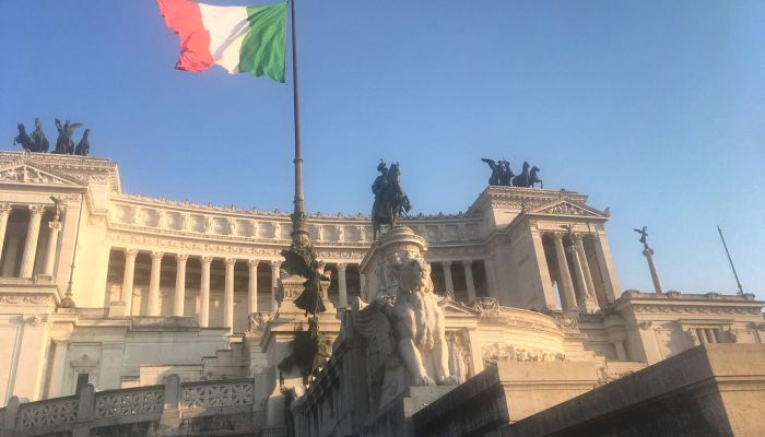 Ispirato a Karen Blixen: Una decisione per l'Italia