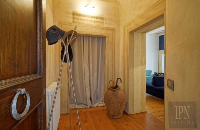 Appartamento in edificio storico in vendita Arezzo, Via Giuseppe Mazzini, Toscana, Foto 3/25