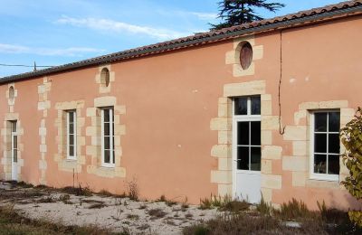 Castello in vendita Blaye, Nuova Aquitania, Dependance