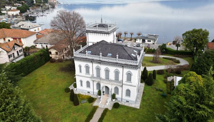 Villa storica in vendita 28040 Lesa, Piemonte,  Italia