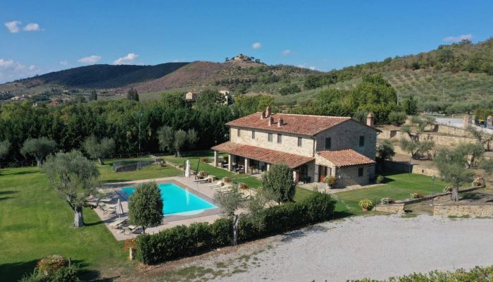 Casa di campagna in vendita 06069 Tuoro sul Trasimeno, Umbria,  Italia