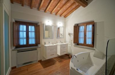 Casa di campagna in vendita 06069 Tuoro sul Trasimeno, Umbria, Foto 19/23