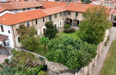 Villa padronale Pombia, Piemonte