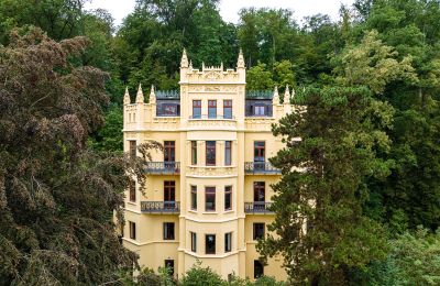 Immobili storici, Esclusivo piano di lusso in villa storica sopra Gera