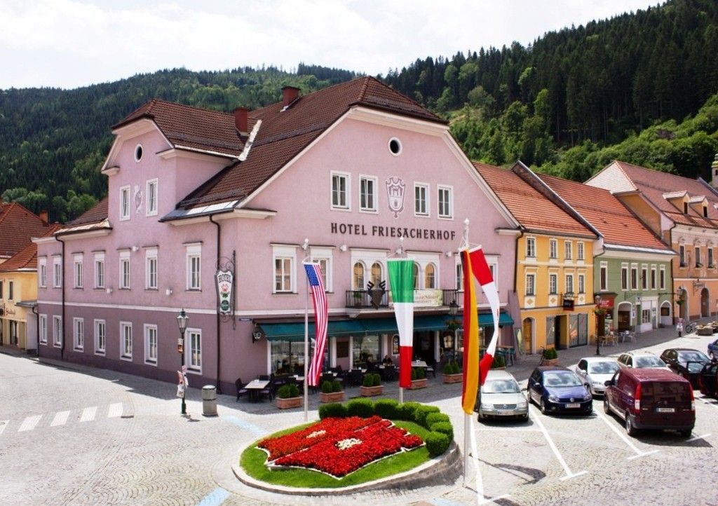Immagini Hotel tradizionale a Friesach - edificio del XIV secolo.
