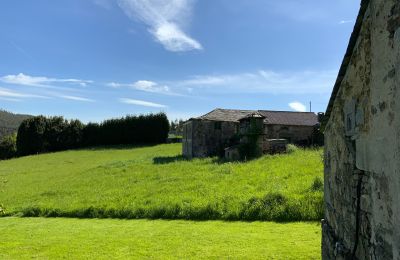 Casa di campagna in vendita Moeche, Sta Cruz de Moeche, Galizia, Posizione dell'immobile