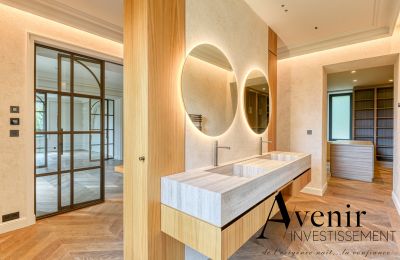 Villa storica in vendita Lyon, Auvergne-Rhône-Alpes, Bagno