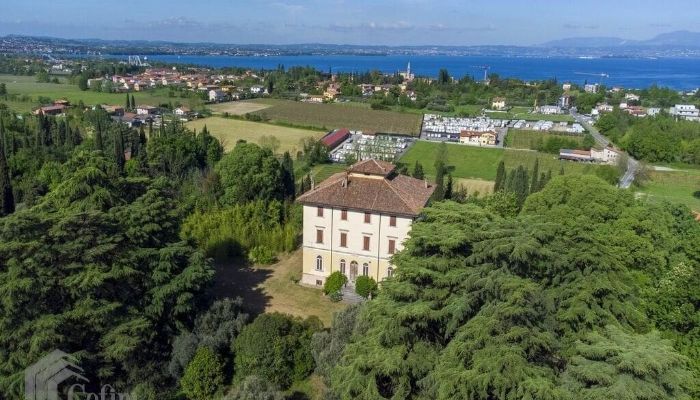 Villa storica in vendita Veneto,  Italia