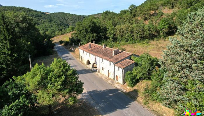 Casa di campagna in vendita Perugia, Umbria,  Italia