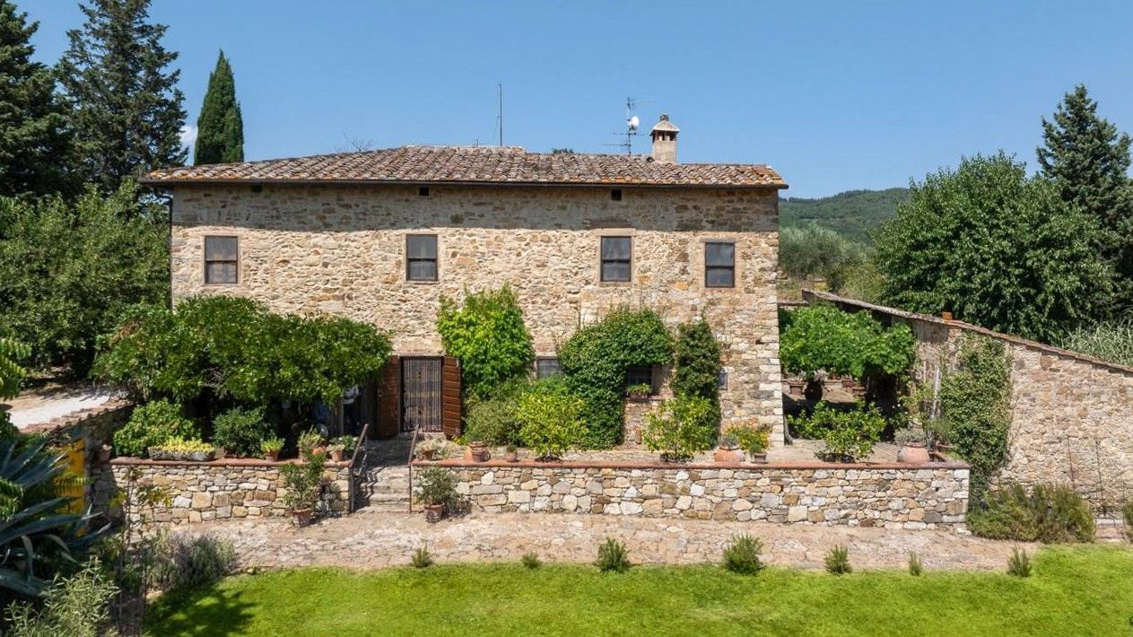 Immagini Casale Tradizionale nelle Colline del Chianti