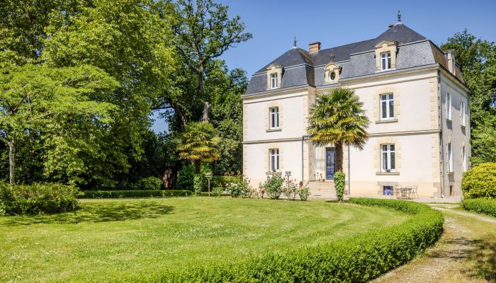 Villa storica in vendita Challans, Paesi della Loira,  Francia