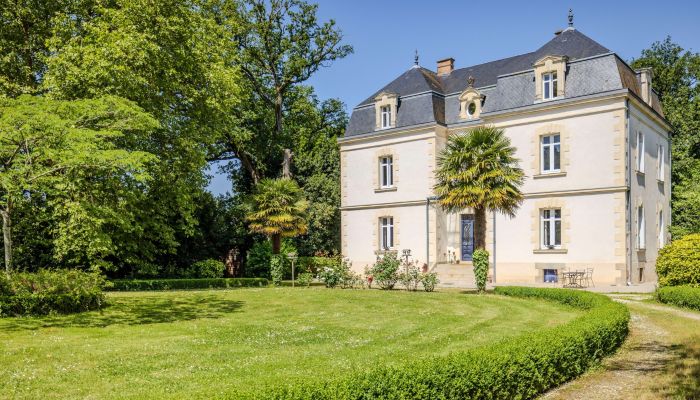 Villa storica in vendita Challans, Paesi della Loira,  Francia