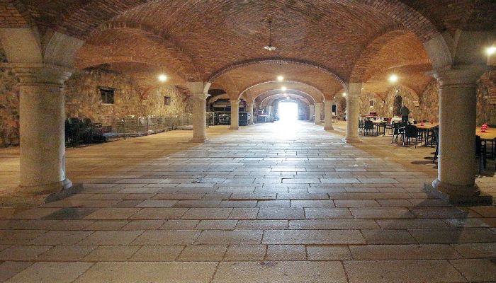 Castello in vendita Italia,  Italia, 4