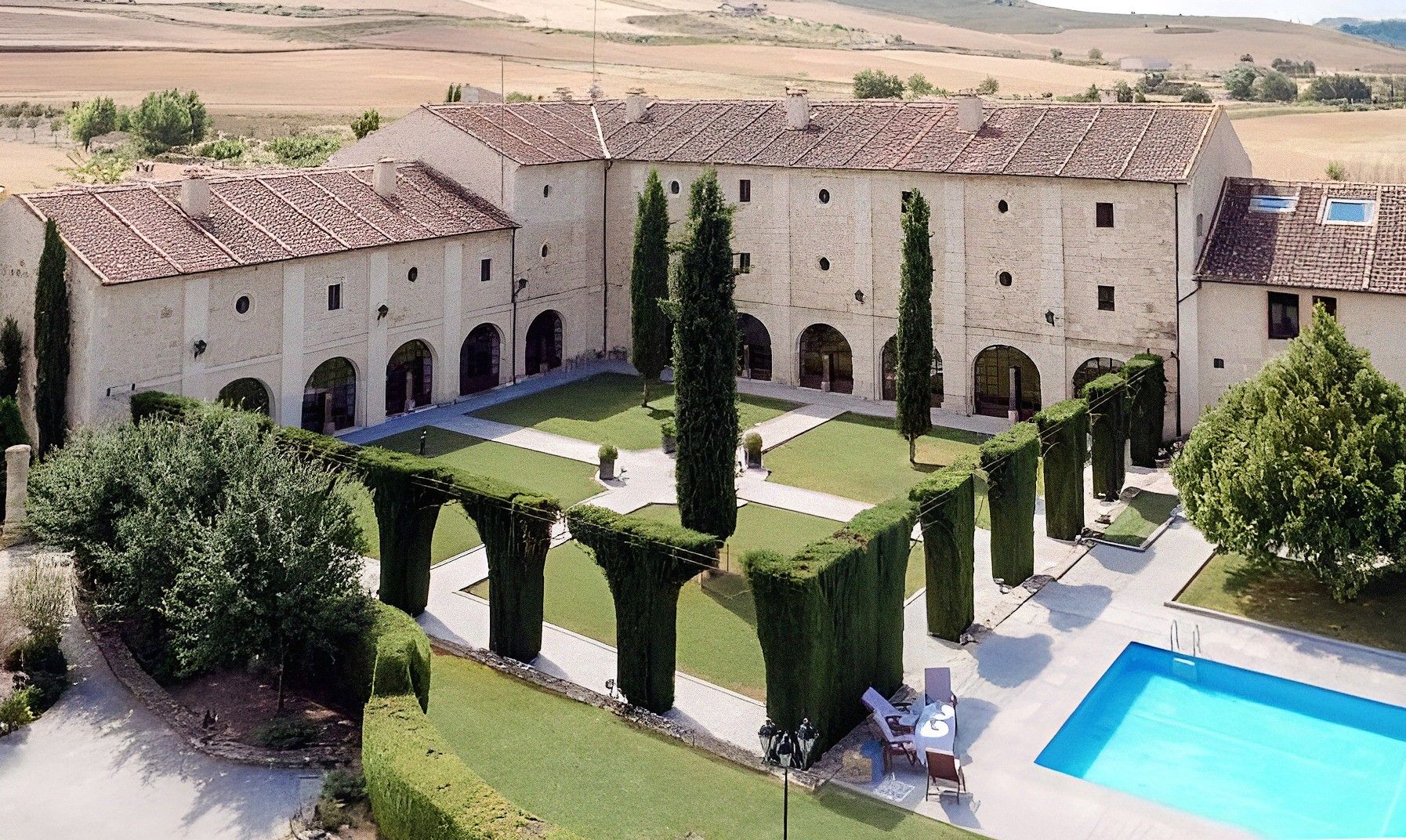 Immagini Magnifico Convento histórico en venta junto al río Duratón – Ideal para eventos
