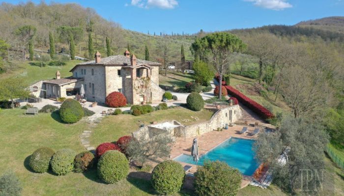 Casa di campagna in vendita 06019 Umbertide, Umbria,  Italia