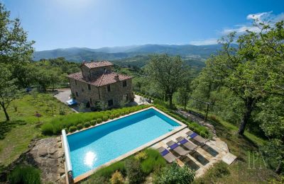 Casa di campagna in vendita 06019 Preggio, Umbria, Foto con drone