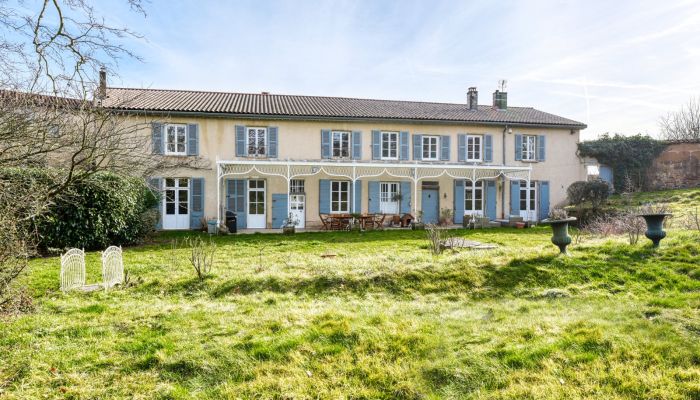 Villa padronale in vendita Vaugneray, Auvergne-Rhône-Alpes,  Francia