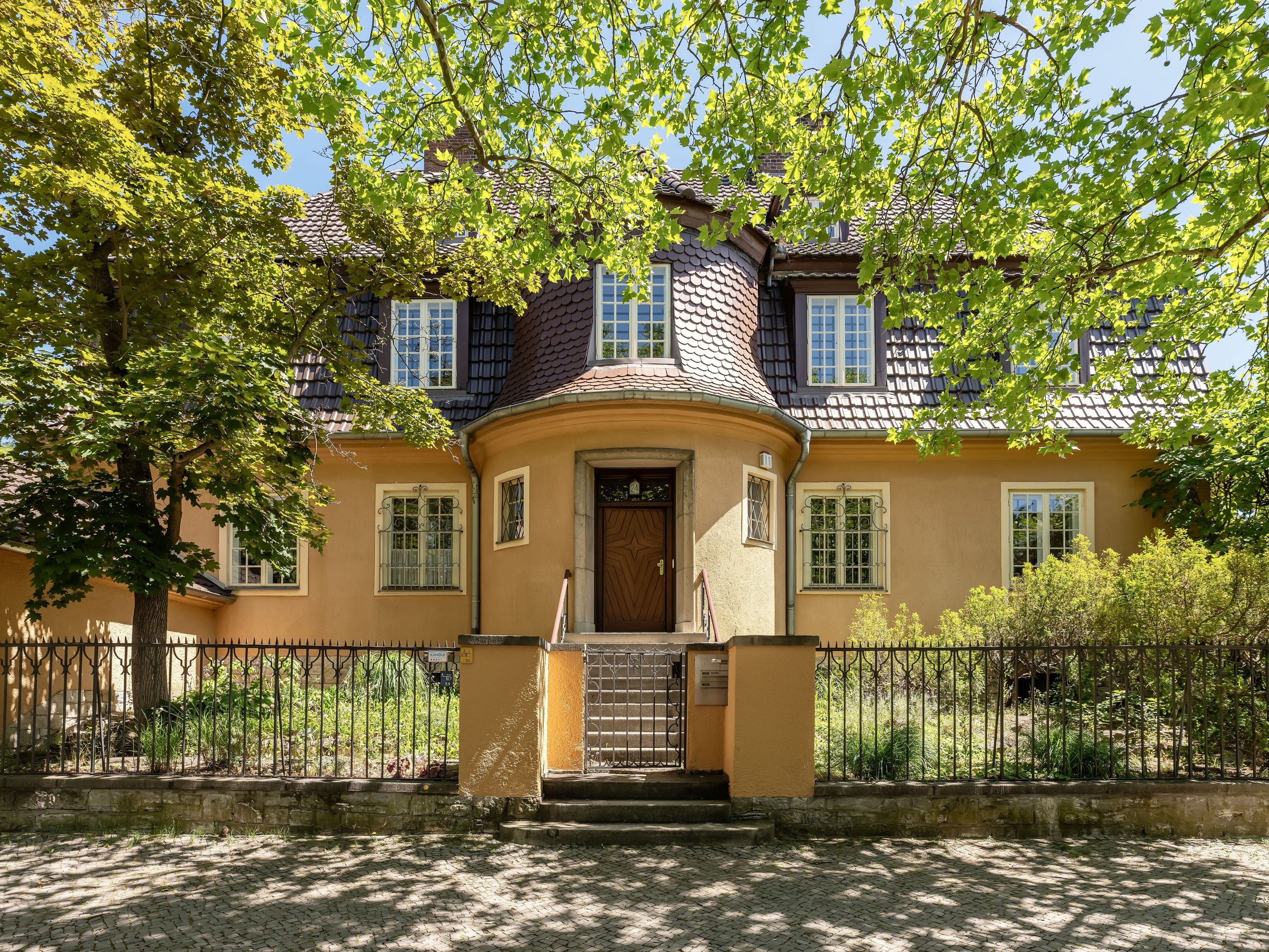Immagini Villa con architettura storica e comfort moderno a Berlino