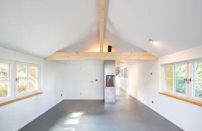 Villa storica in vendita Biel/Bienne, Alpenstrasse 95, Berna, Wohnzimmer des Gästehauses mit Cheminée