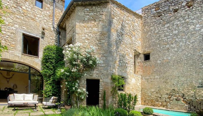 Immobile storico in vendita Uzès, Occitania,  Francia