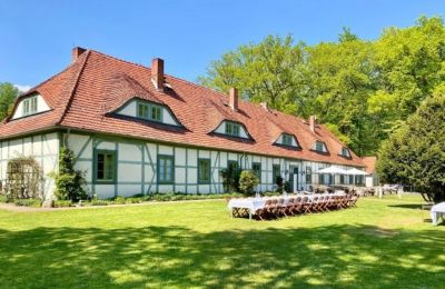 Castello in vendita Neustadt-Glewe, Mecklenburg-Vorpommern, Vista laterale