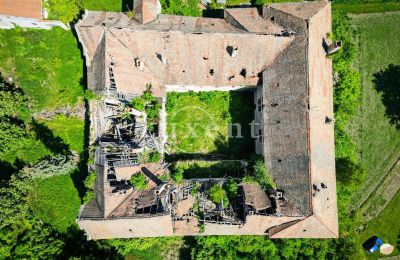 Castello in vendita Vršovice, Zámek Vršovice, okres Louny, Foto con drone