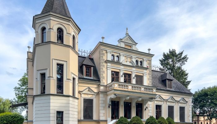 Villa con parco e scuderie in Cuiavia-Pomerania, Polonia