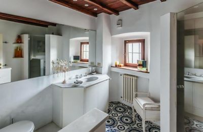 Castello medievale in vendita Vicchio, Toscana, Bagno