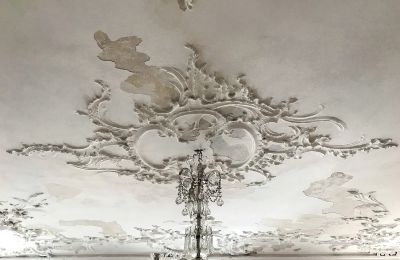 Immobili storici, Castello da ristrutturare nella Valle del Tauber