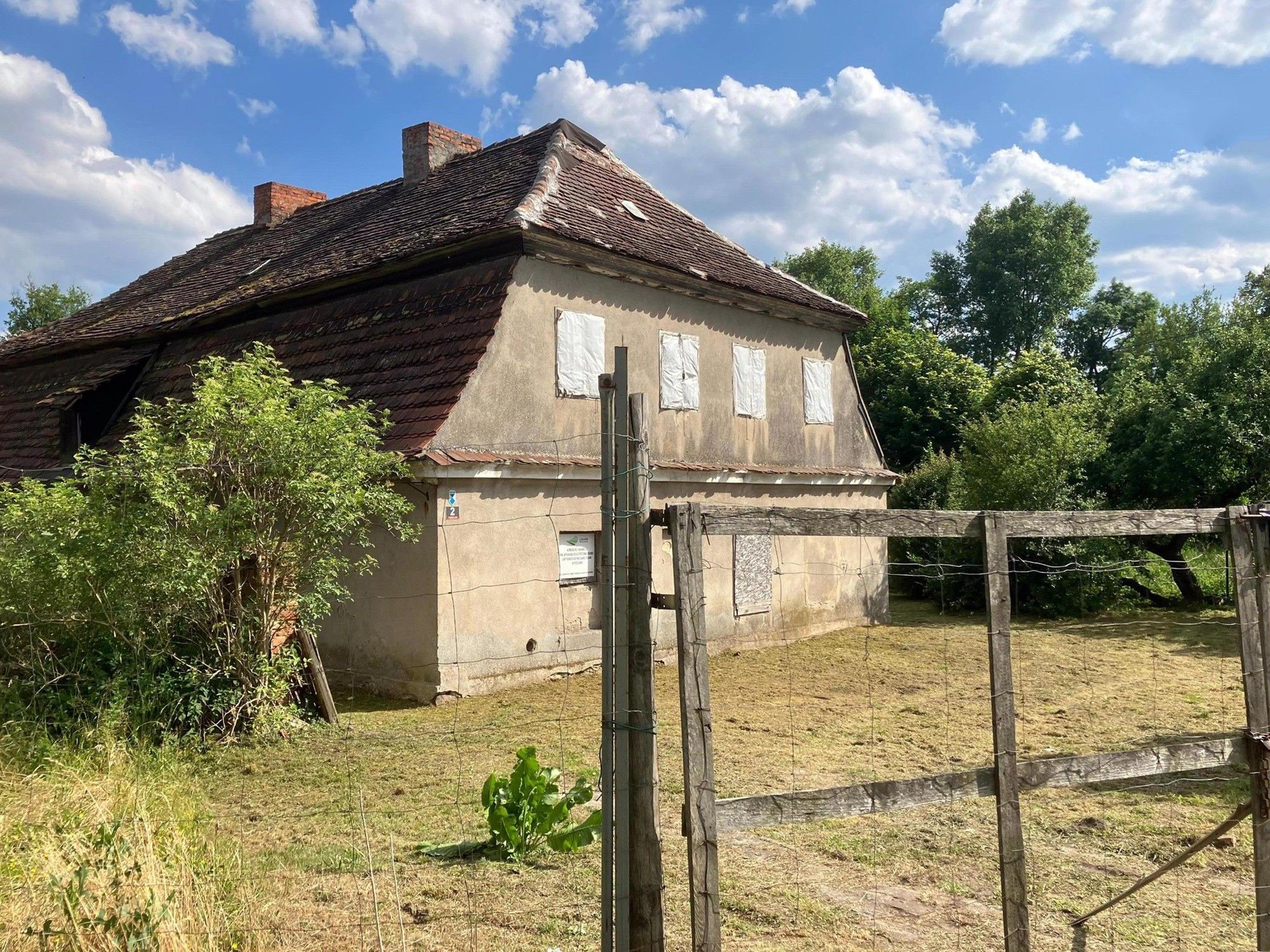 Immagini Casa parrocchiale barocca nella regione di Lebus