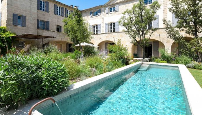Villa padronale in vendita 84000 Avignon, Provenza-Alpi-Costa Azzurra,  Francia