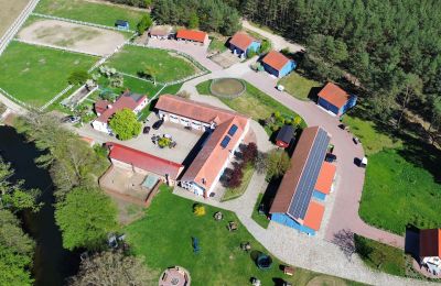 Immobili storici, Tenuta in Polonia con hotel rurale, centro equestre e terreno agricolo