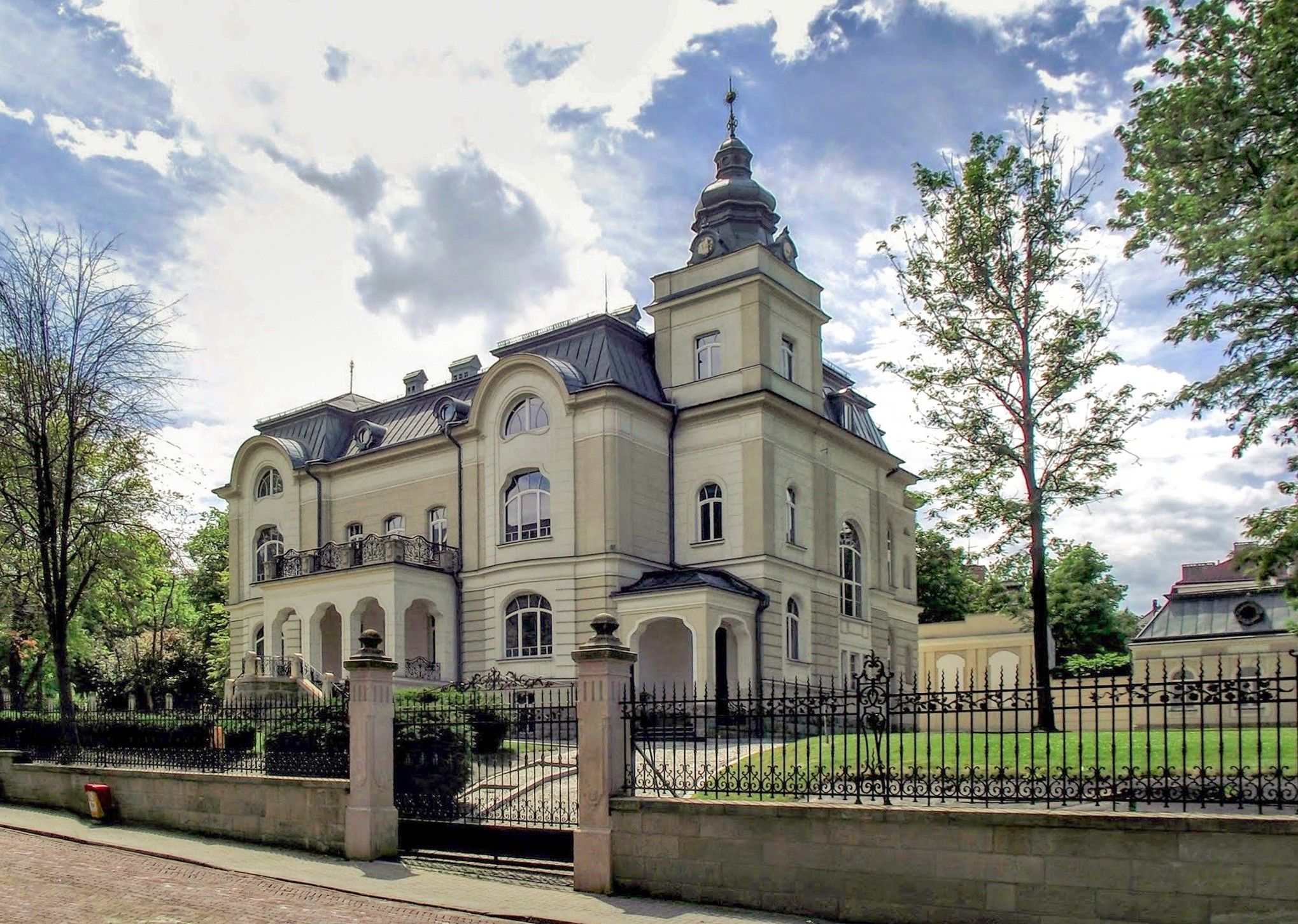 Immagini Villa del produttore tessile Herrmann Schneider - Bene culturale dell’industrializzazione