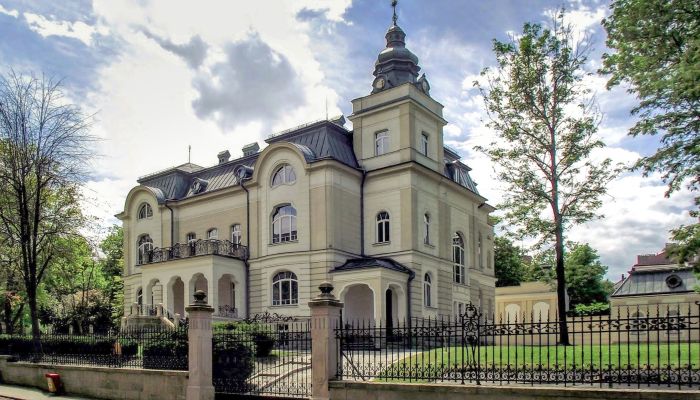 Villa storica in vendita Bielsko-Biała, Slesia,  Polonia
