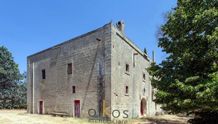 Proprietà storica in vendita Francavilla Fontana, Puglia,  Italia