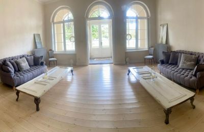 Villa padronale in vendita Role, Pomerania, Sala d'ingresso