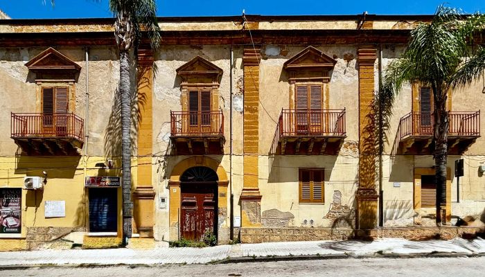 Palazzo in vendita Ribera, Sicilia,  Italia