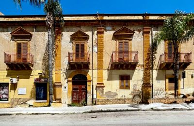 Palazzo Ribera, Sicilia