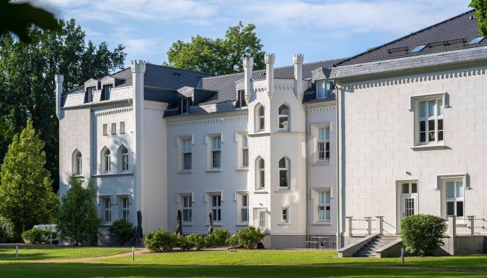 Castello in vendita 18445 Groß Mohrdorf, Mecklenburg-Vorpommern,  Germania