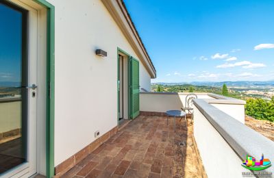Casale in vendita Perugia, Umbria, Foto 47/51