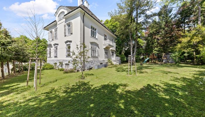 Villa storica nel quartiere delle ambasciate di Gersthof, Vienna