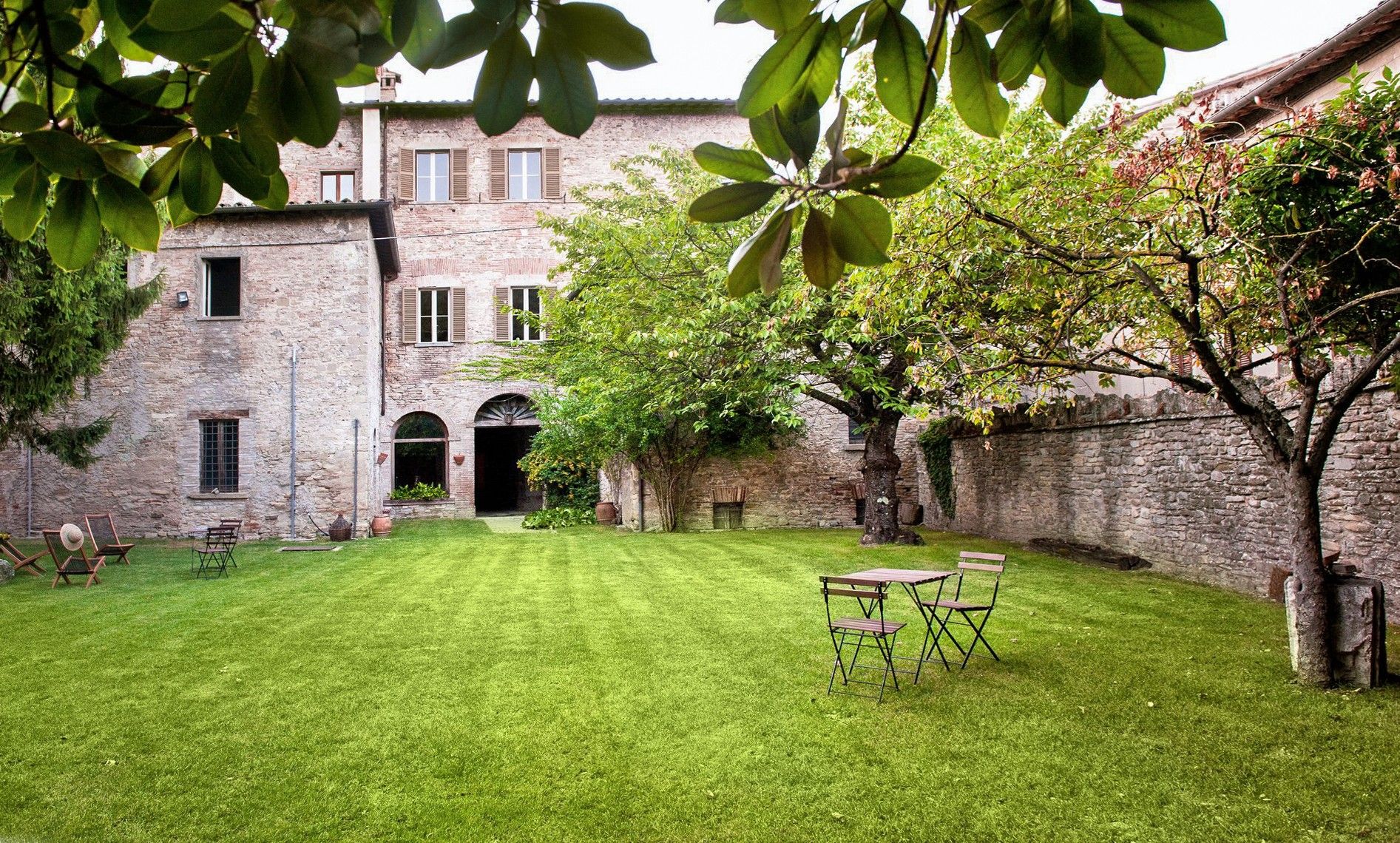 Immagini Palazzo Merletti – Residenza nobile del XIV secolo nelle Marche