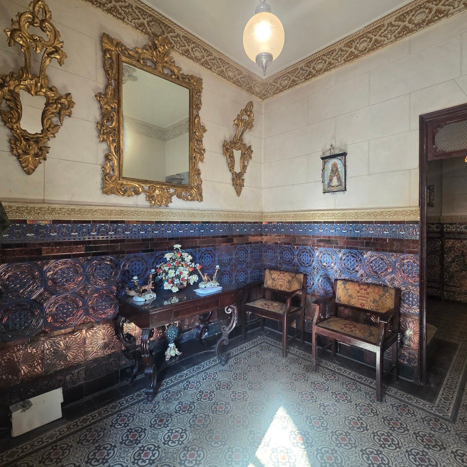 Immagini Casa padronale del 1925 a San Juan de Aznalfarache, attribuita ad Aníbal González